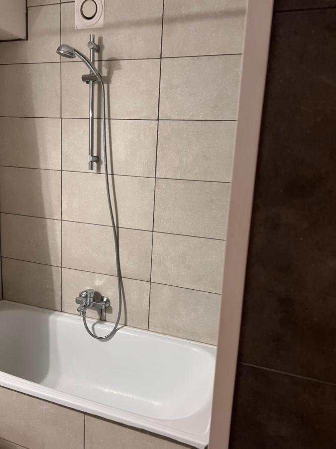 Avelie Studio ميدل كيرك المظهر الخارجي الصورة